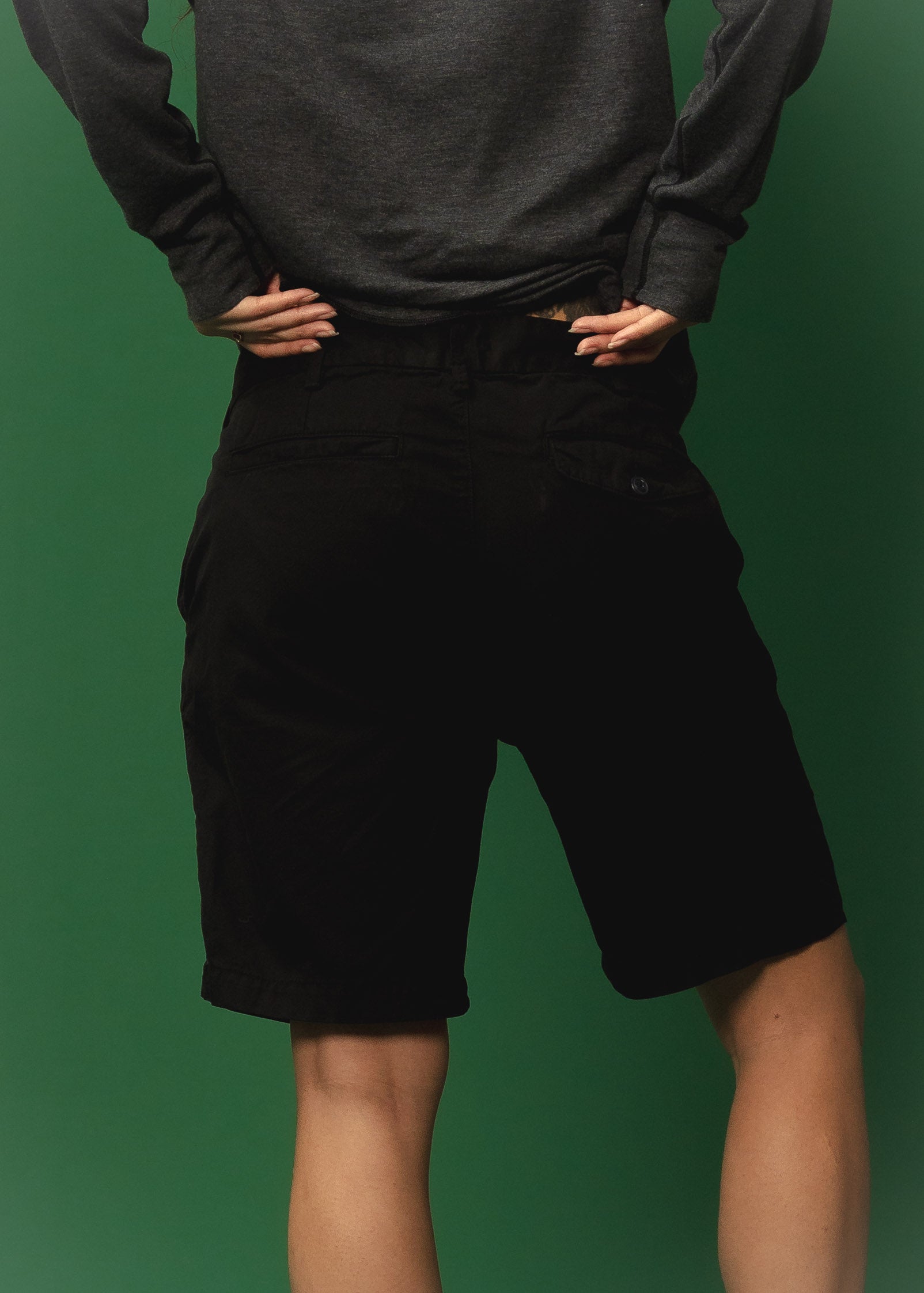 BERMUDA SHORT || BLACK