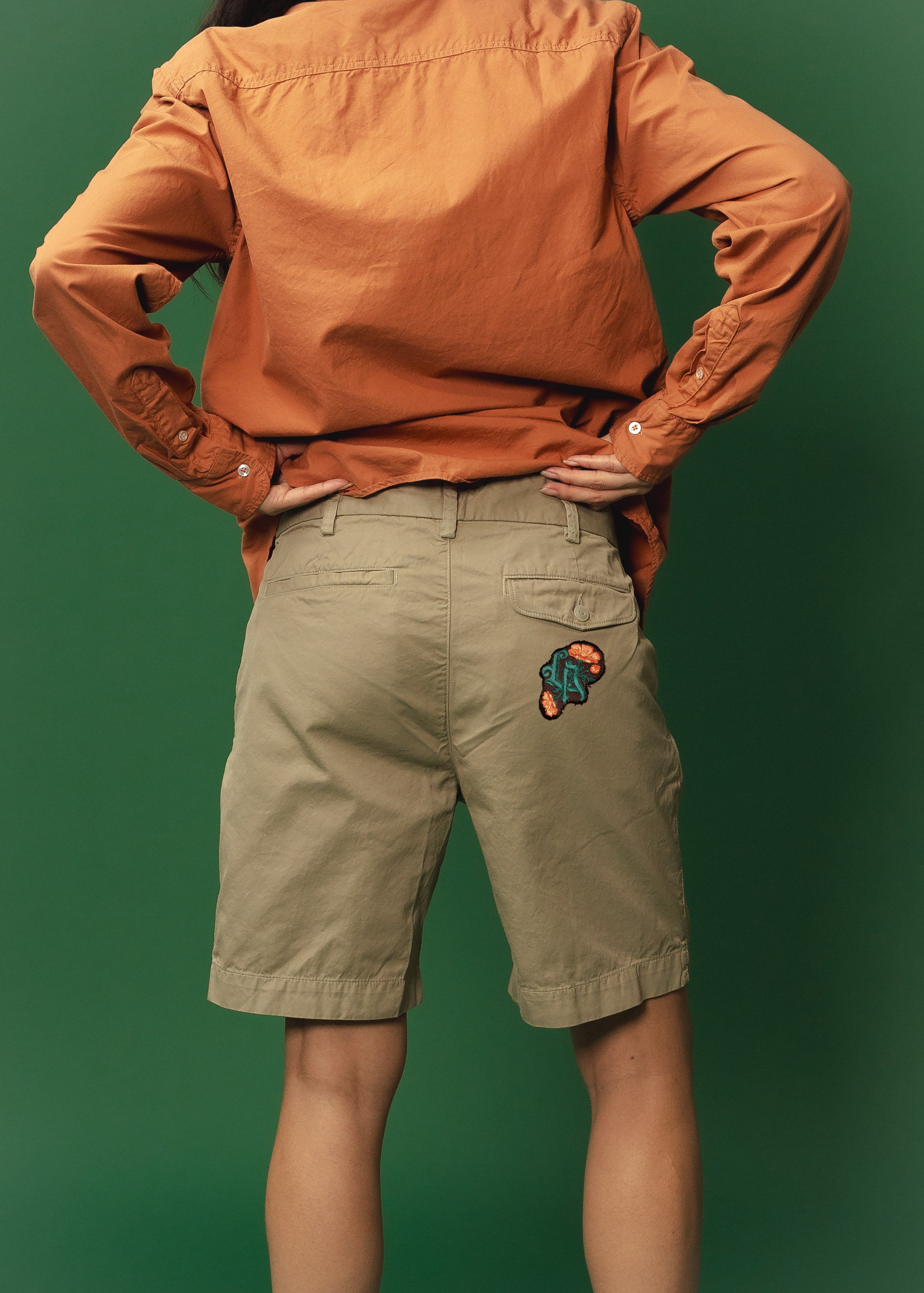 BERMUDA SHORT || KHAKI